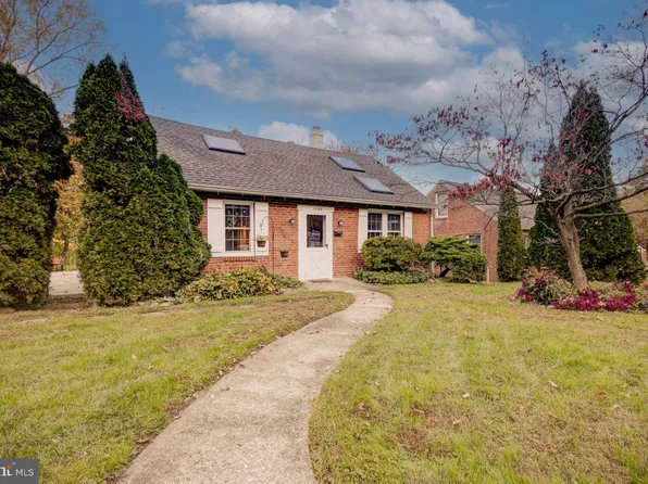 1140 Grovania Ave, Abington, PA 19001