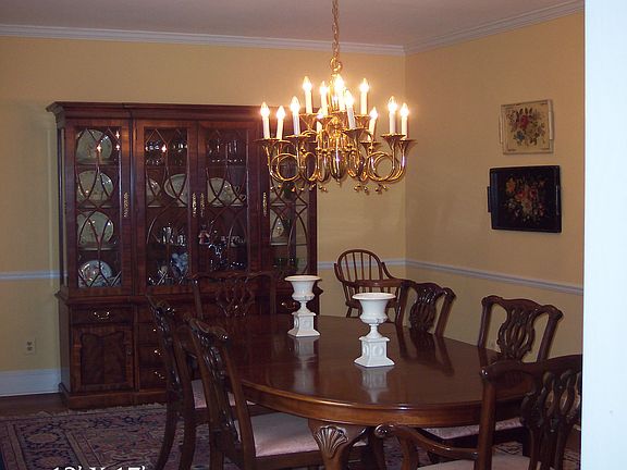 2nd image of 216 Gleneagles Pt