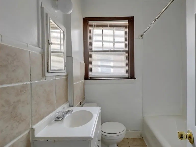 15076 Sussex St #3 — Photo 8