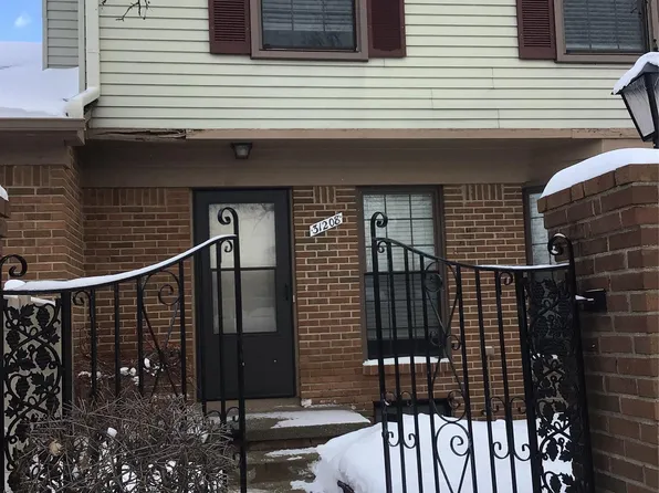 31208 Country Way, Farmington, MI 48331