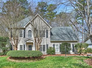 6611 Bevington Brook Ln, Charlotte, NC 28277