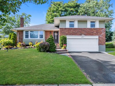 2001 Wellington Court, Westbury, NY, 11590
