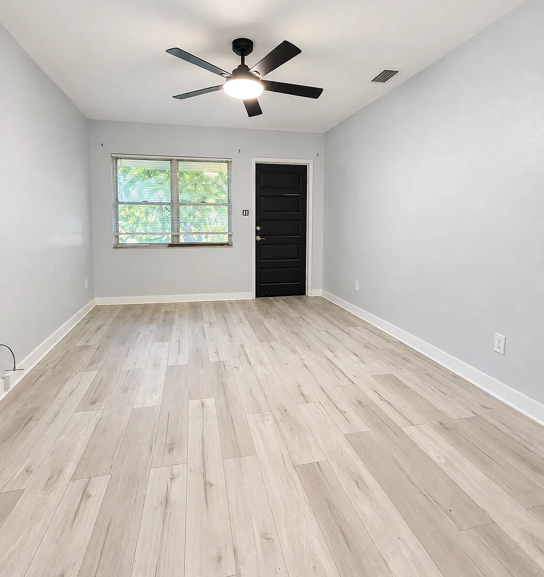1832 E Robinson St — Photo 4