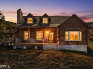 210 Robert Smith Ln, Tazewell, TN 37879