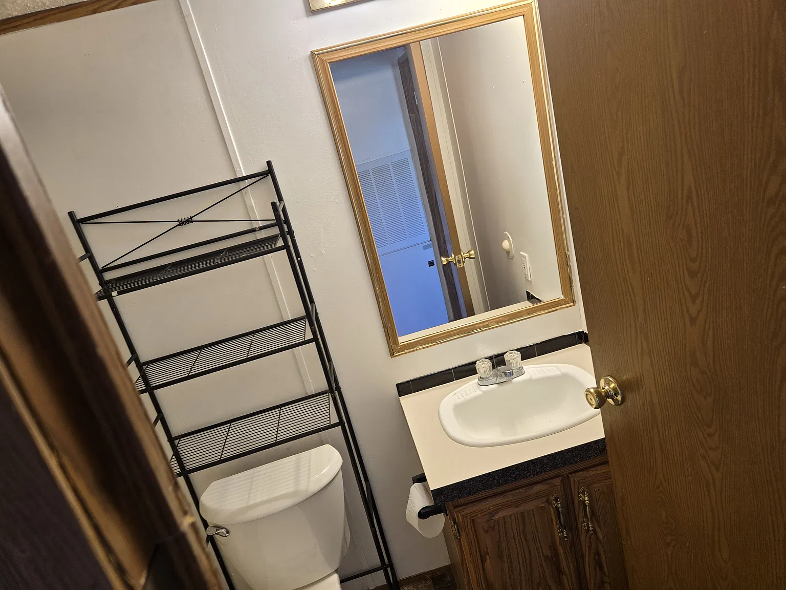 3 bed, 1000 sqft, $850 — Photo 3