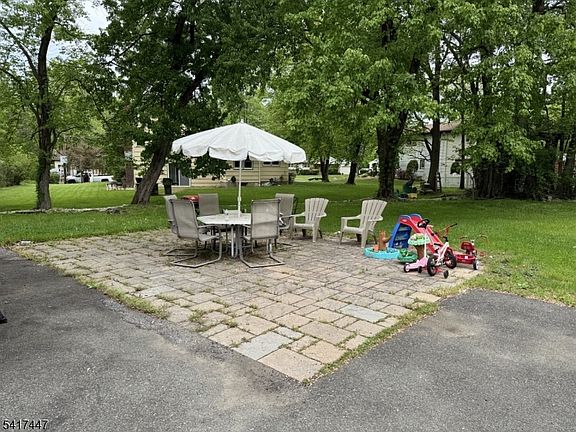 5th image of 209 Knoll Rd