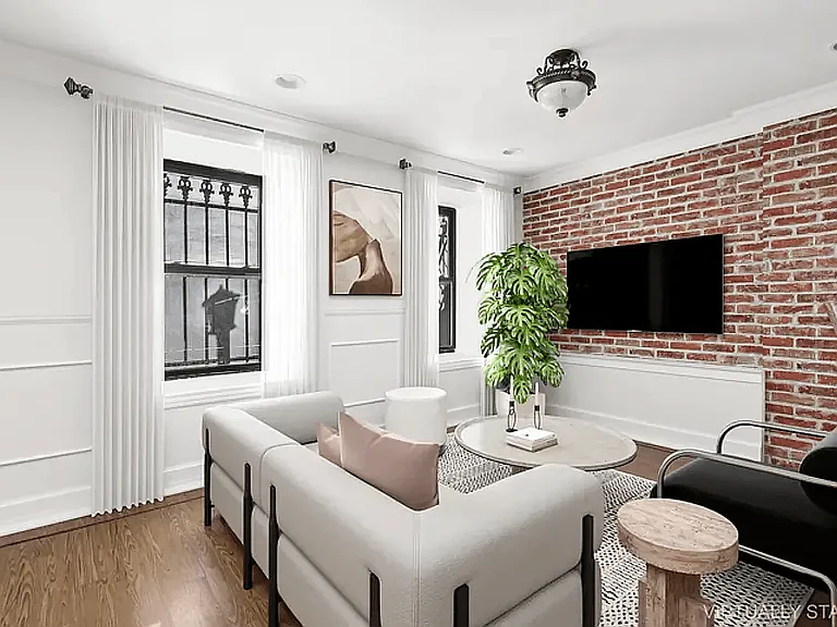 829 Putnam Ave #1 — Photo 2