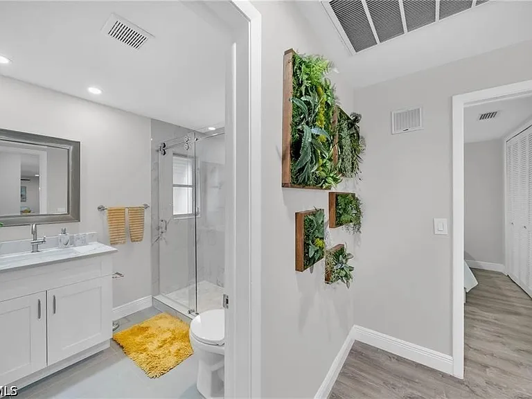 1138 Lucerne Ave #1 — Photo 16
