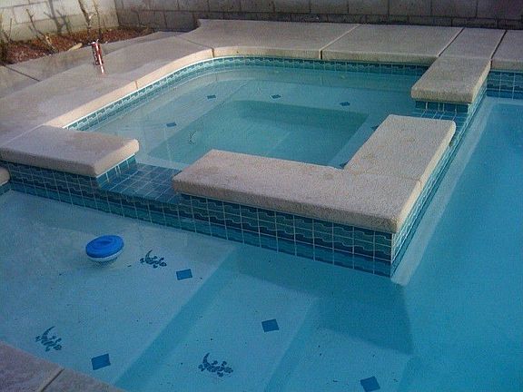 Jacuzzi by Grubb Pools