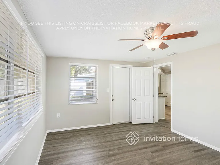 7935 Fox Hollow Dr — Photo 13