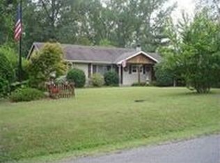 952 E Booe Rd, Austin, IN 47102