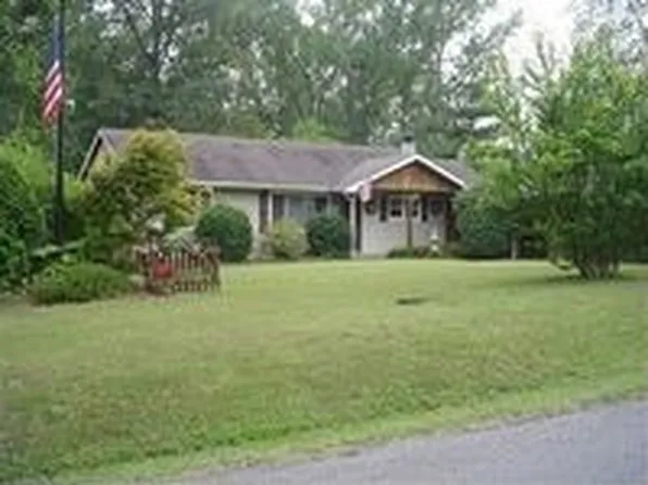 952 E Booe Rd, Austin, IN 47102