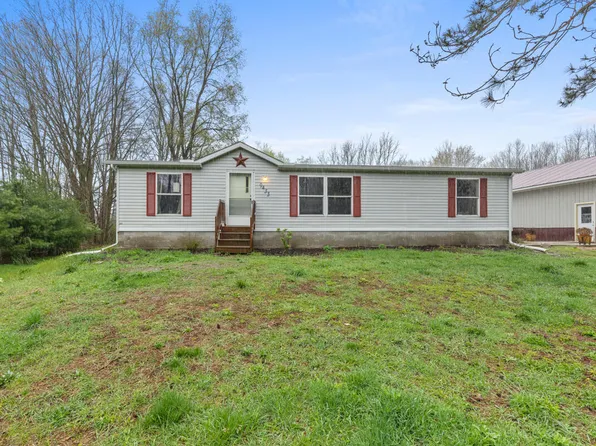 9433-8 Mile Rd, Mecosta, MI 49332