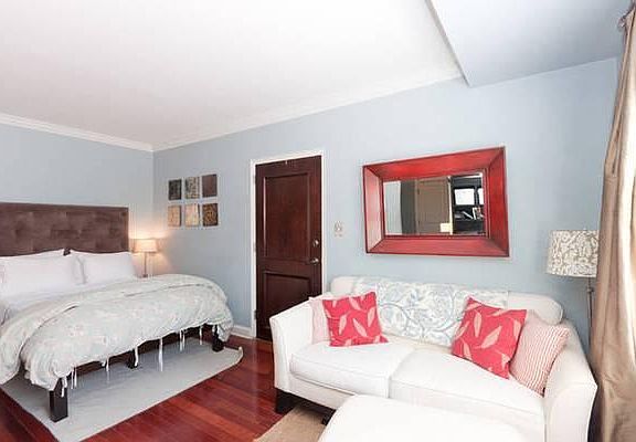 3rd image of 922 S Washington St APT 107