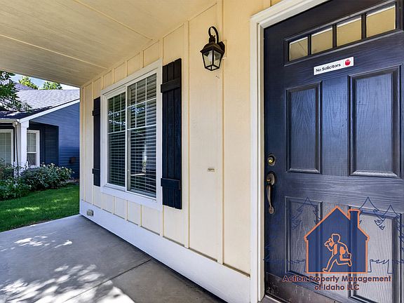 5th image of 3170 N Lancer Ave