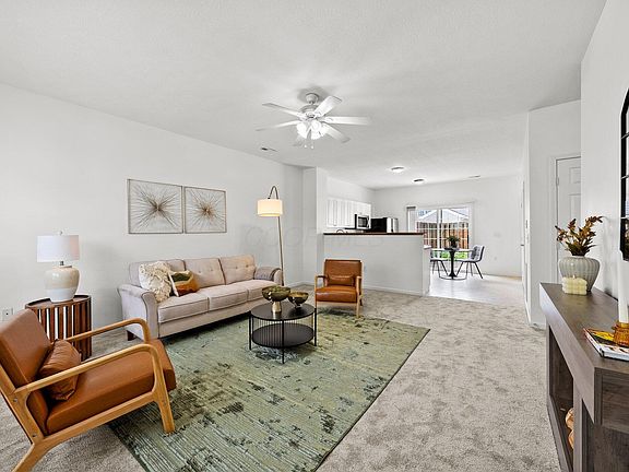 4th image of 301 Piney Creek Dr #35