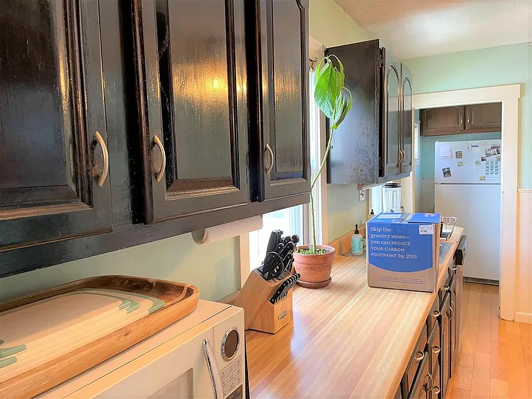 16 Hamilton St #2 — Photo 9