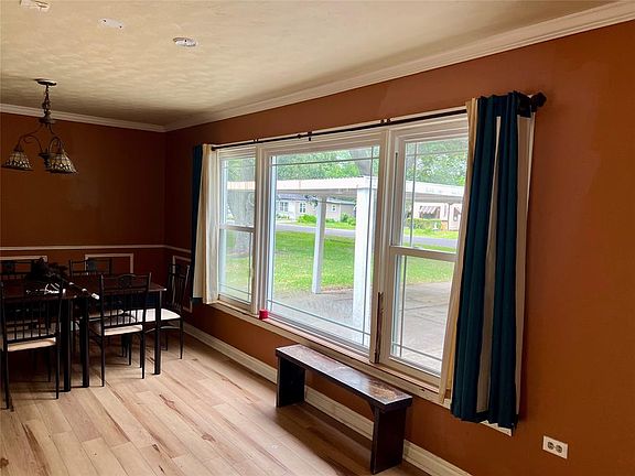 3rd image of 2811 N Houston Drive