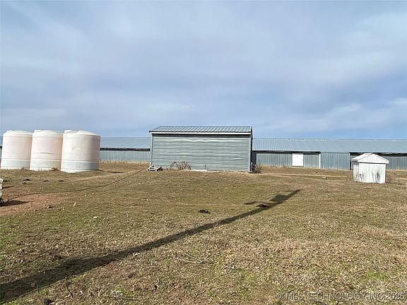 5th image of 68400 E 330th Rd