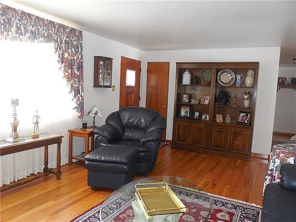 2nd image of 5479 Florida Ave