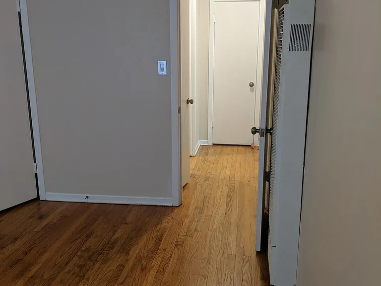 1455 Lockbrae Rd #1 — Photo 4