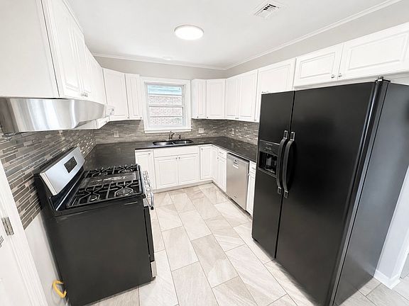 3rd image of 2538 Bolch St