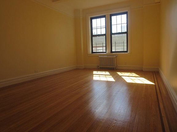 3rd image of 115 E 92nd St