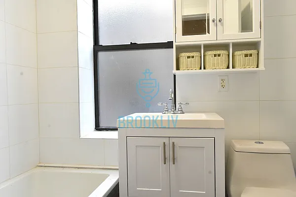 Rented by null | media 19