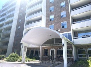 365 Geneva St #902, Saint Catharines, ON L2N 5S7
