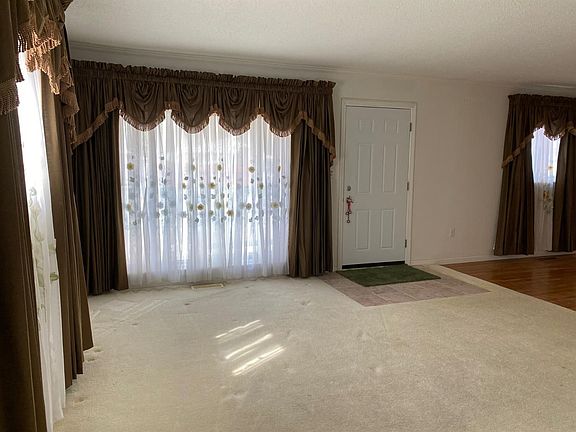 5th image of 621 Eugene St