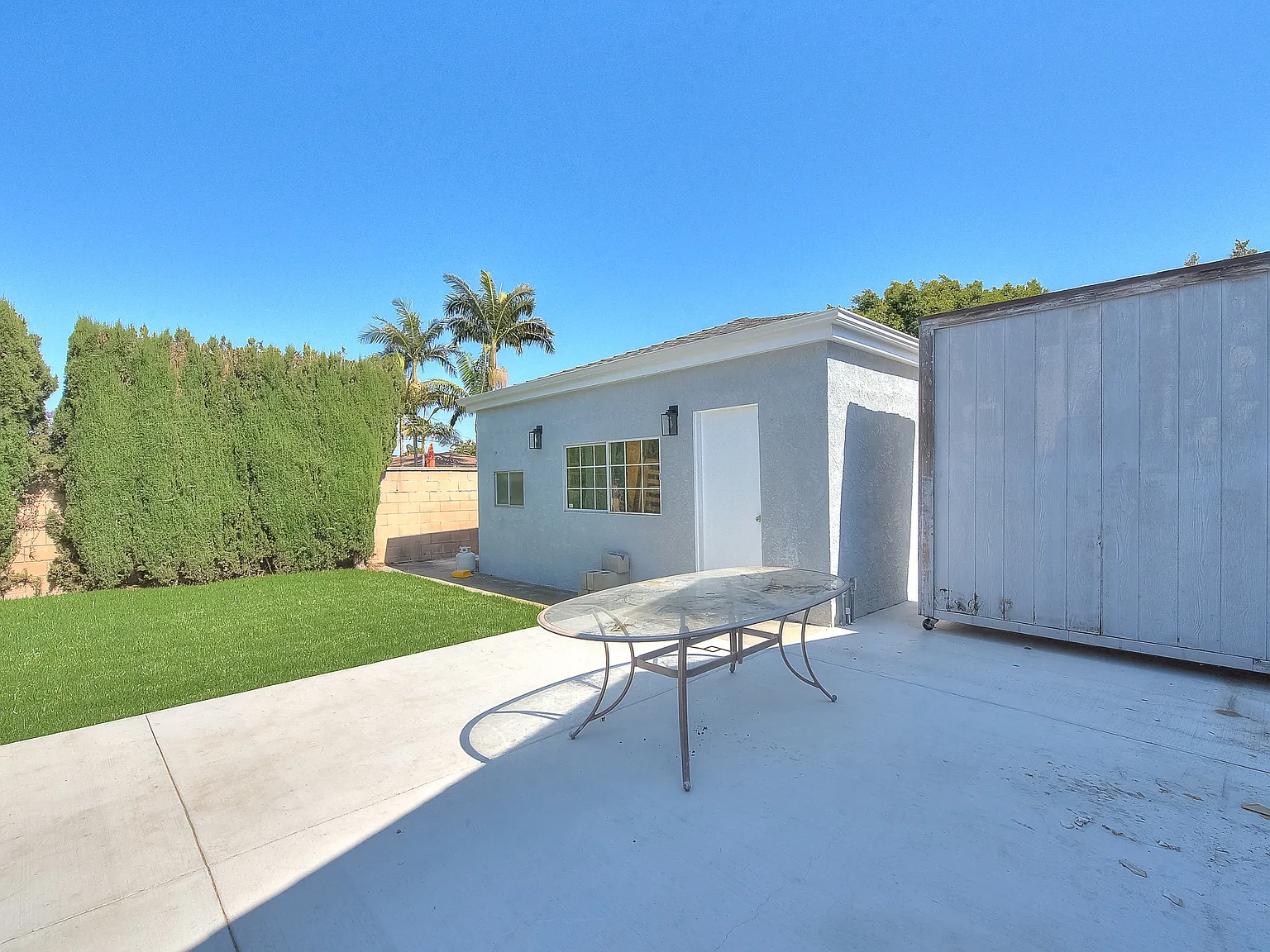 3 bed, 975 sqft, $3,550 — Photo 3