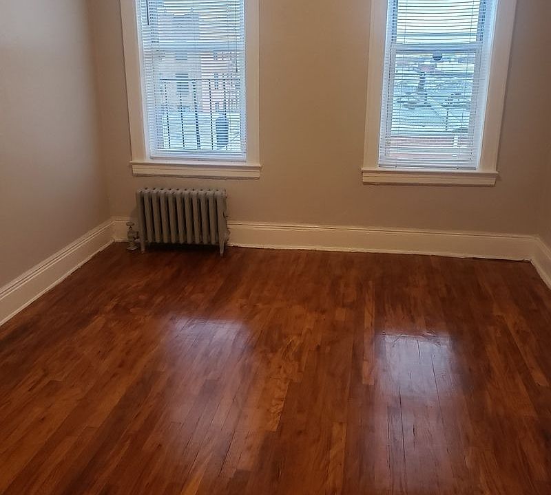 1st image of 2819 42nd St #2B