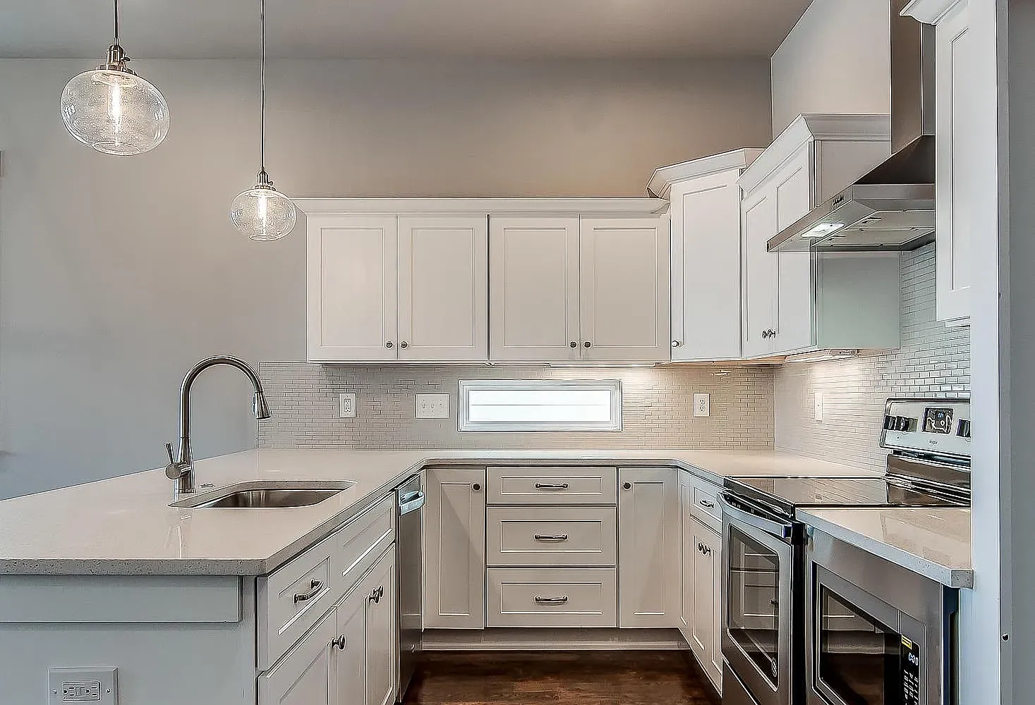3 bed, 1775 sqft, $3,000 — Photo 3