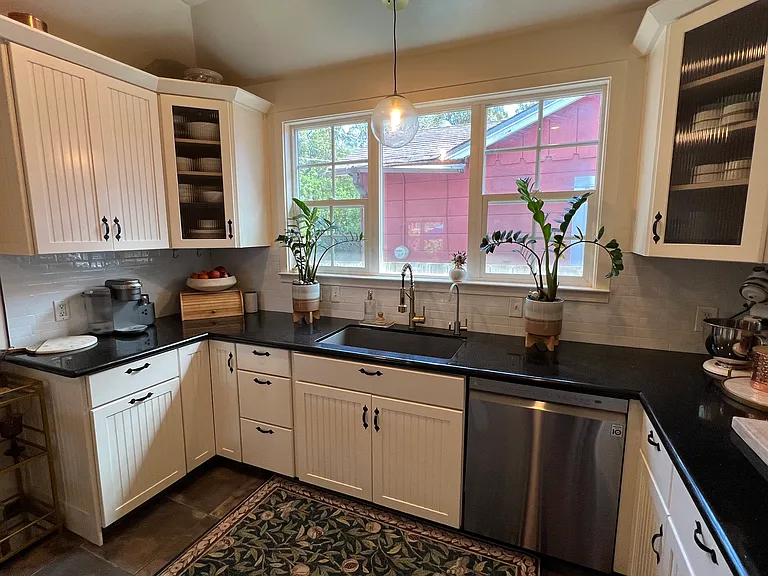 153 Forest Ave — Photo 10