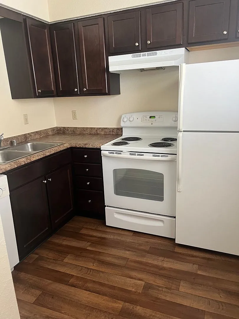uni-1201 — Photo 2
