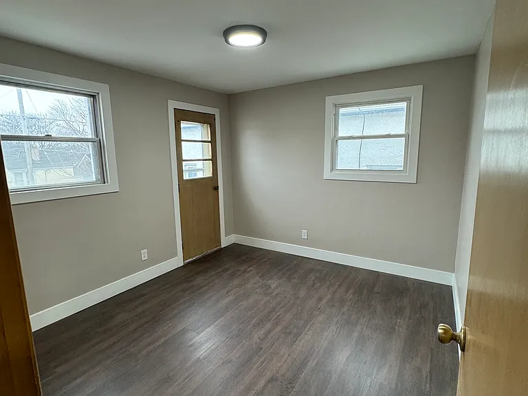 1452 S 92nd St #6 — Photo 7