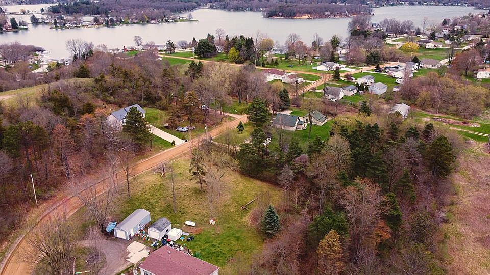 1st image of 10781 Hillandale Dr