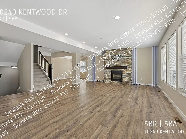 10240 Kentwood Dr — Photo 95