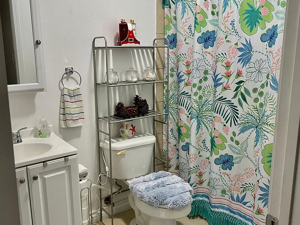 1st image of 3428 Livingston St #1