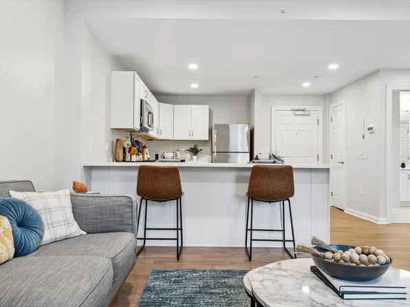 Roosevelt Commons, 8420 Roosevelt Blvd #121, Philadelphia, PA 19152