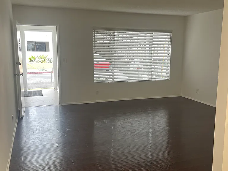 12424 Texas Ave — Photo 6