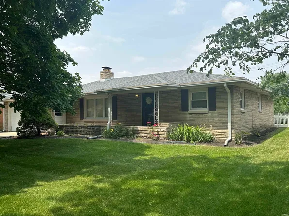 3104 W Brook Dr, Muncie, IN 47304