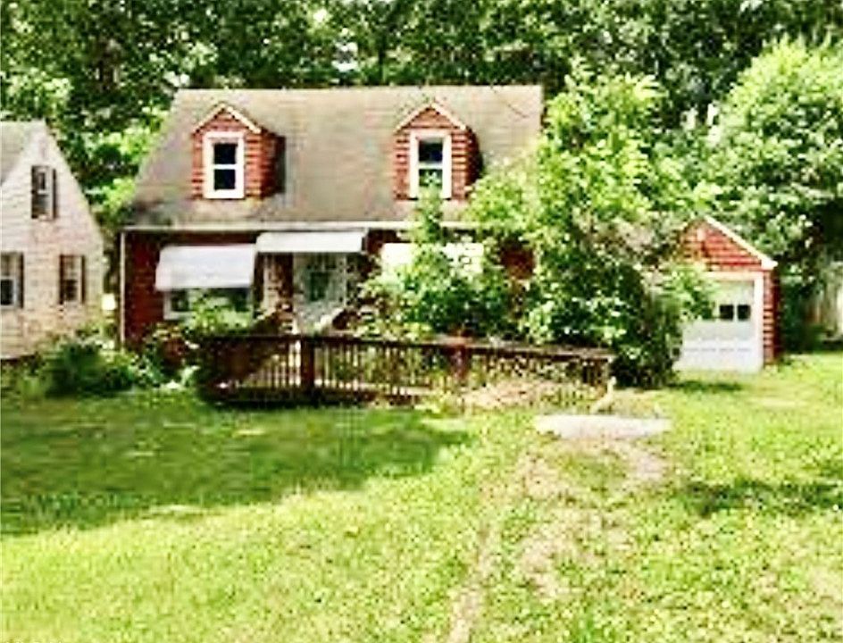 2nd image of 434 West St