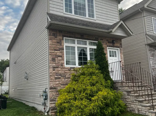 32 Wild Avenue image 1 of 19