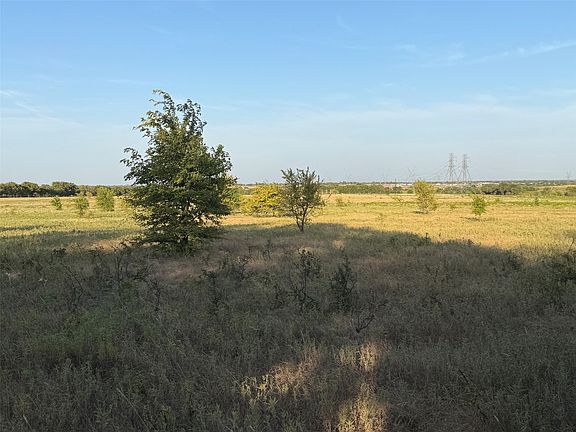 5th image of N Hickory Rd