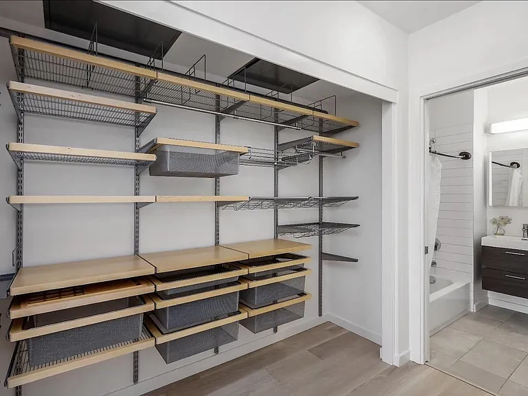 870 Harrison St #402 — Photo 8