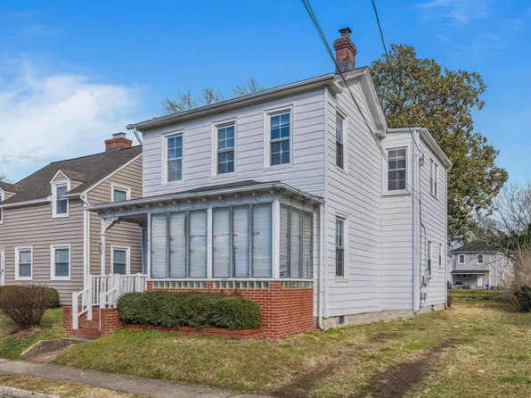 416 Eaton St, Hampton, VA 23669