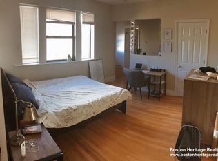 54 Burbank St #19, Boston, MA 02115