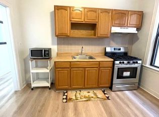 28-21 35th St #1T, Astoria, NY 11103