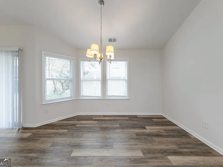 196 Highland Falls Dr — Photo 5